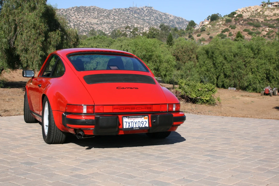 1987 Porsche 911 Carrera 3.2 - Image 11 of 31
