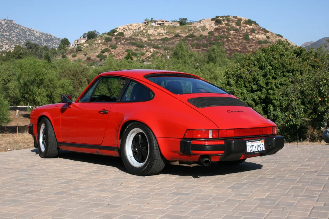 1987 Porsche 911 Carrera 3.2 - Image 12 of 31