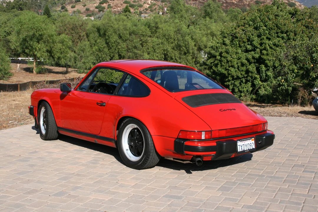 1987 Porsche 911 Carrera 3.2 - Image 13 of 31