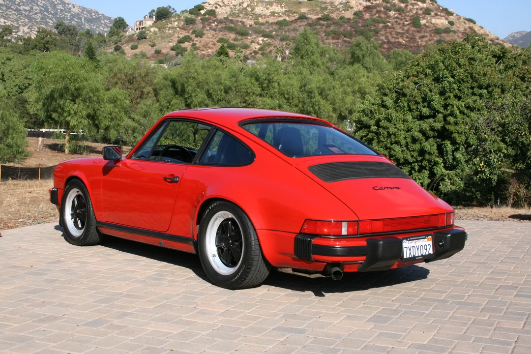1987 Porsche 911 Carrera 3.2 - Image 15 of 31