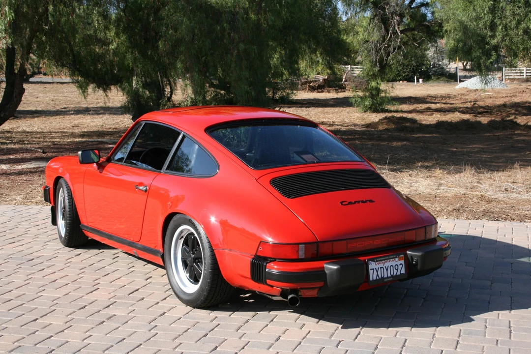 1987 Porsche 911 Carrera 3.2 - Image 18 of 31