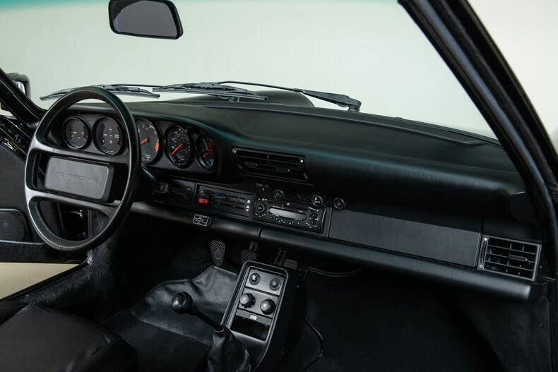 1987 Porsche 911 Carrera 3.2 - Image 25 of 31