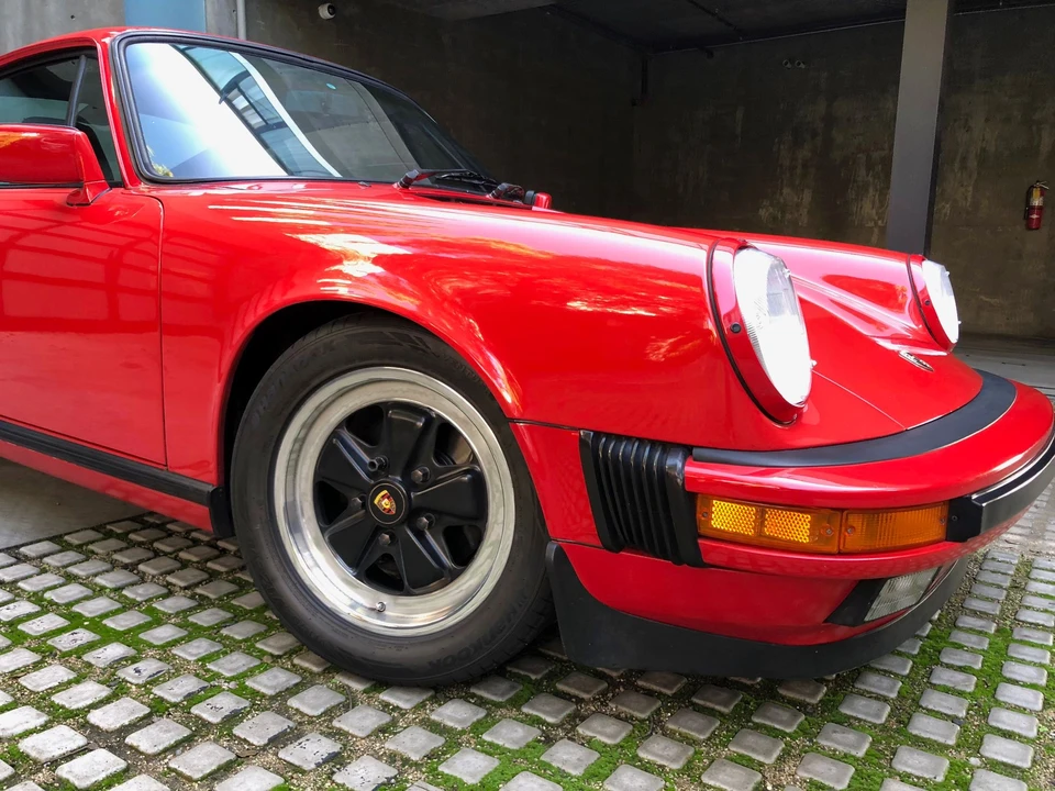 1987 Porsche 911 Carrera 3.2 - Image 10 of 31