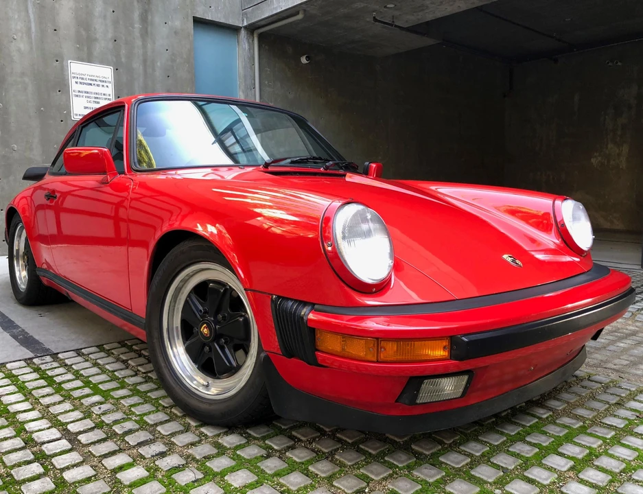 1987 Porsche 911 Carrera 3.2 - Image 9 of 31