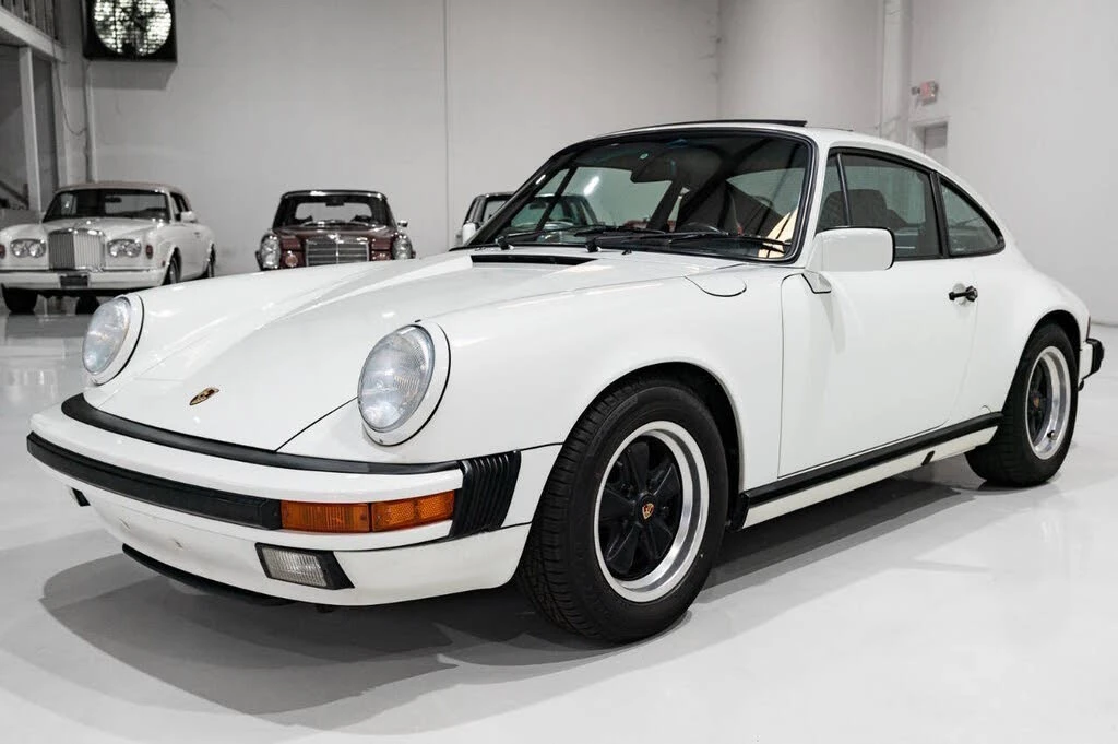 1987 Porsche 911 Carrera 3.2 - Image 2 of 31