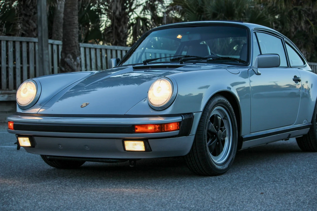 1987 Porsche 911 Carrera 3.2 - Image 11 of 31