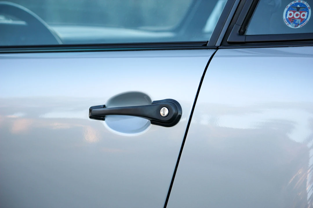 1987 Porsche 911 Carrera 3.2 - Image 25 of 31