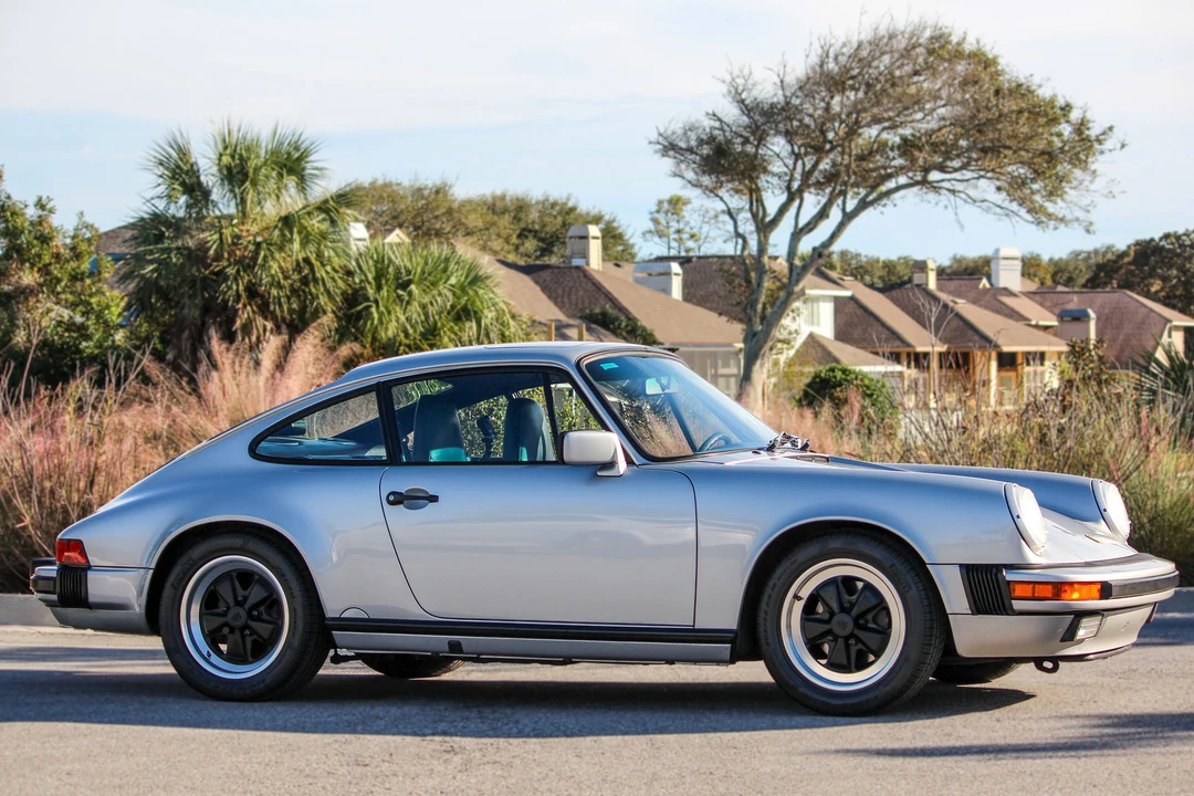 1987 Porsche 911 Carrera 3.2 - Image 4 of 31