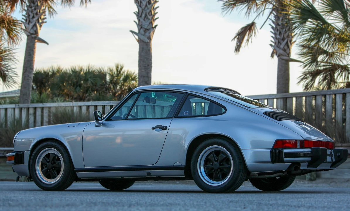 1987 Porsche 911 Carrera 3.2 - Image 7 of 31