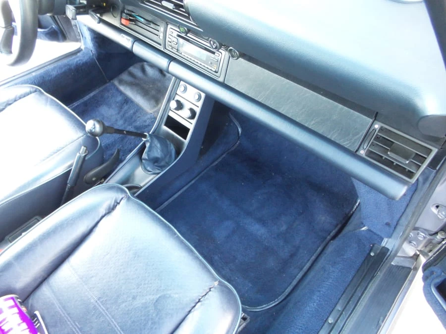 1987 Porsche 911 Carrera 3.2 - Image 26 of 31