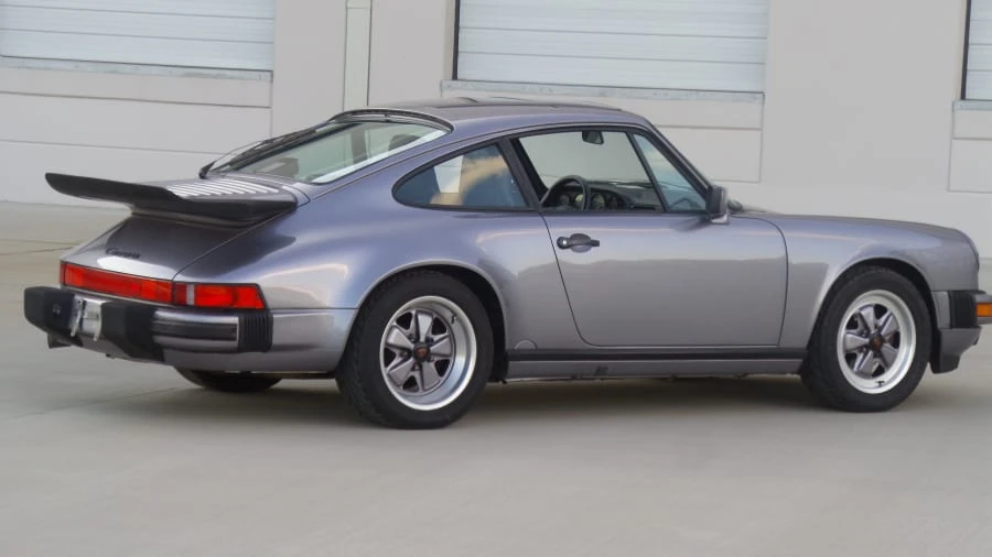 1987 Porsche 911 Carrera 3.2 - Image 9 of 31