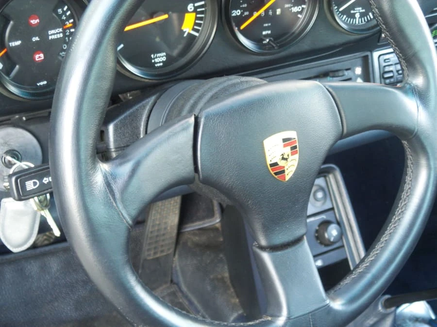 1987 Porsche 911 Carrera 3.2 - Image 29 of 31
