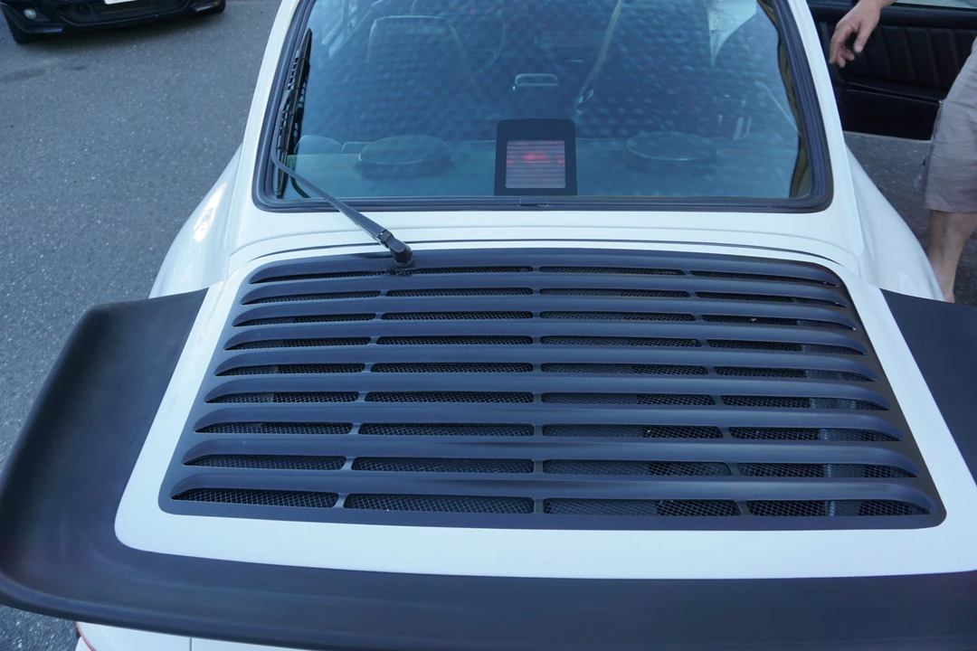1987 Porsche 911 Carrera 3.2 - Image 28 of 31