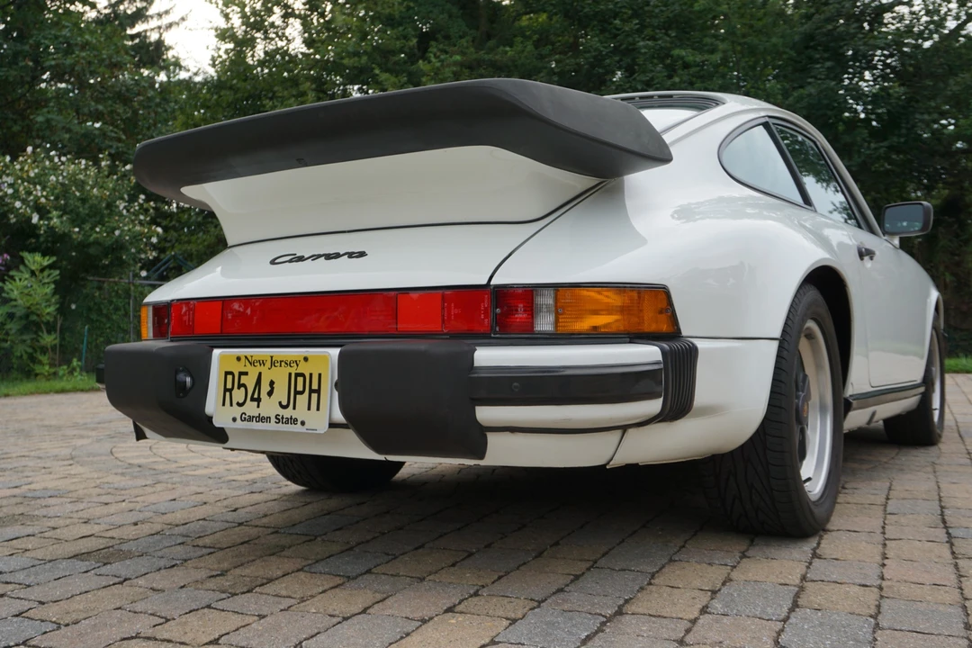 1987 Porsche 911 Carrera 3.2 - Image 11 of 31