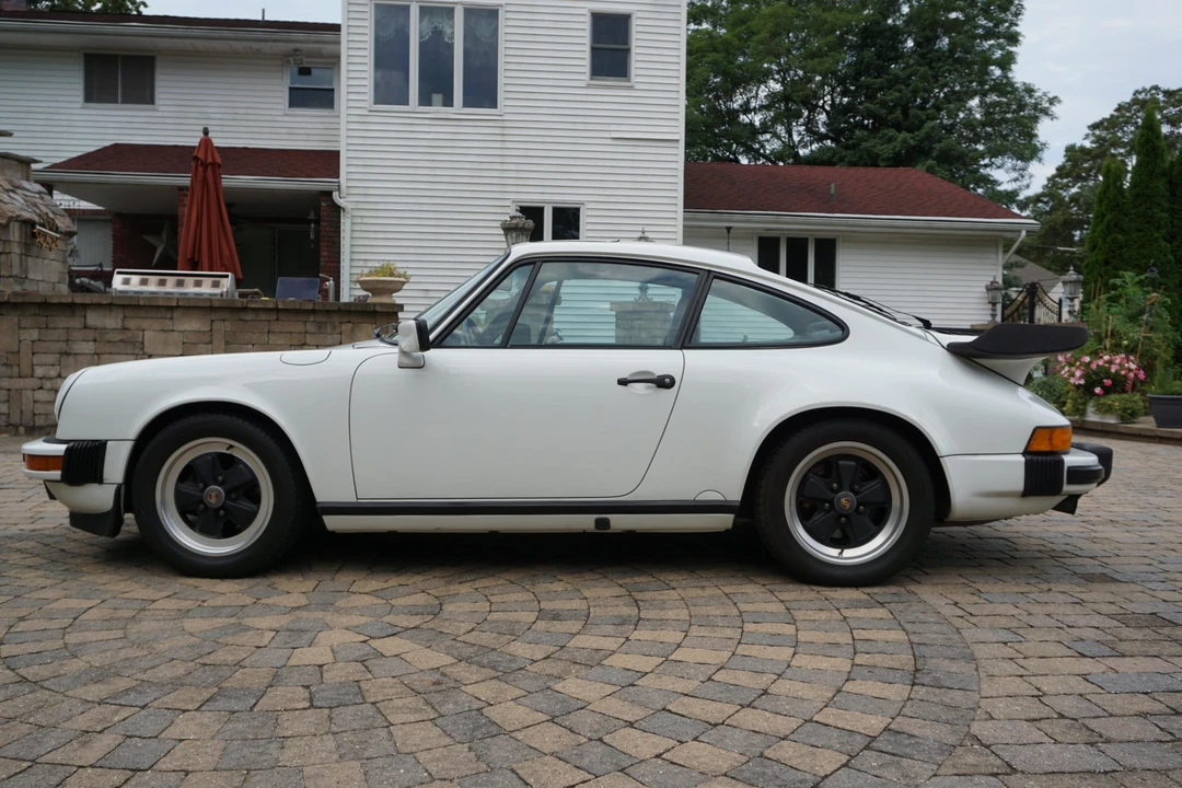 1987 Porsche 911 Carrera 3.2 - Image 5 of 31