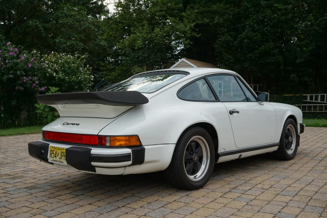 1987 Porsche 911 Carrera 3.2 - Image 13 of 31