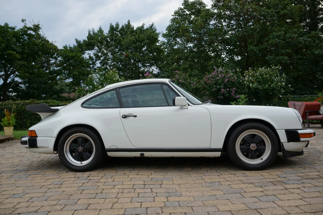 1987 Porsche 911 Carrera 3.2 - Image 16 of 31