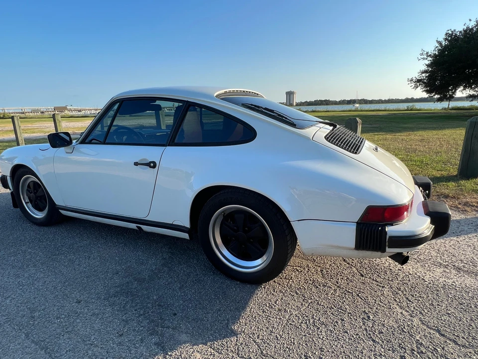 1987 Porsche 911 Carrera 3.2 - Image 13 of 31