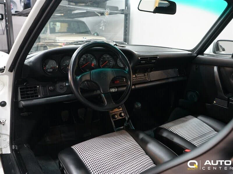 1987 Porsche 911 Carrera 3.2 - Image 24 of 31
