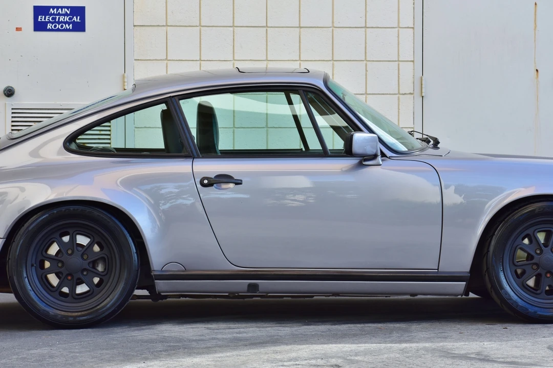 1987 Porsche 911 Carrera 3.2 - Image 16 of 31