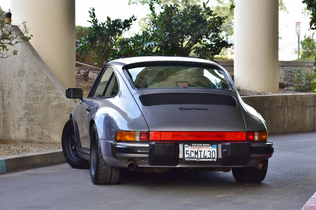 1987 Porsche 911 Carrera 3.2 - Image 10 of 31
