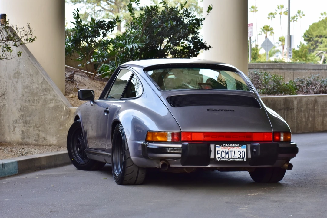1987 Porsche 911 Carrera 3.2 - Image 11 of 31