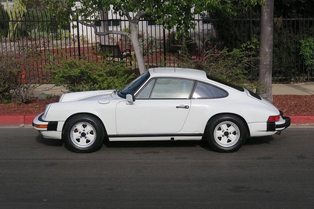 1987 Porsche 911 Carrera 3.2 - Image 2 of 31