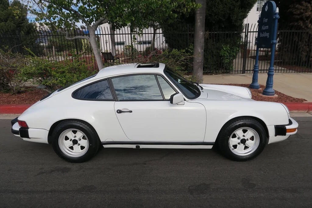 1987 Porsche 911 Carrera 3.2 - Image 30 of 31