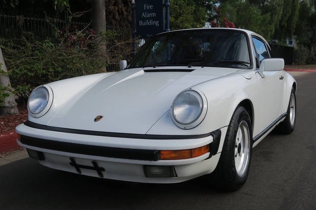 1987 Porsche 911 Carrera 3.2 - Image 15 of 31