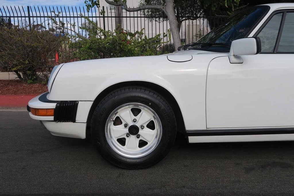 1987 Porsche 911 Carrera 3.2 - Image 10 of 31