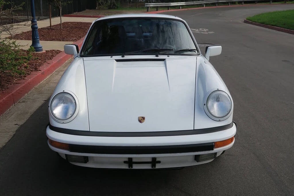 1987 Porsche 911 Carrera 3.2 - Image 13 of 31