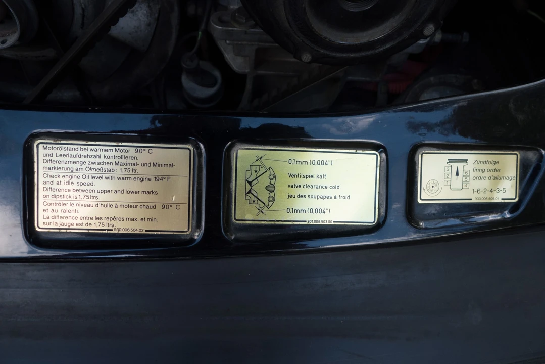 1987 Porsche 911 Carrera 3.2 - Image 28 of 31