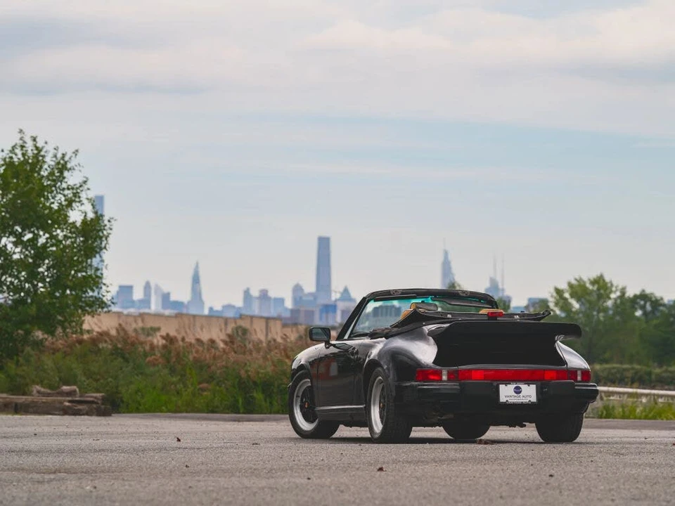 1987 Porsche 911 Carrera 3.2 - Image 13 of 31