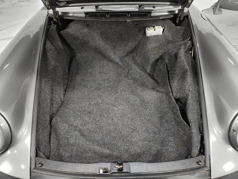 1987 Porsche 911 Carrera 3.2 - Image 15 of 31