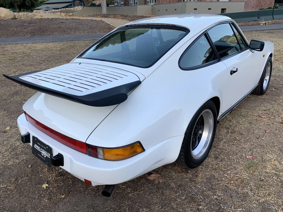 1987 Porsche 911 Carrera 3.2 - Image 6 of 31