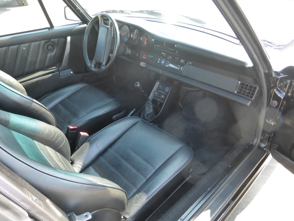 1987 Porsche 911 Carrera 3.2 - Image 28 of 31
