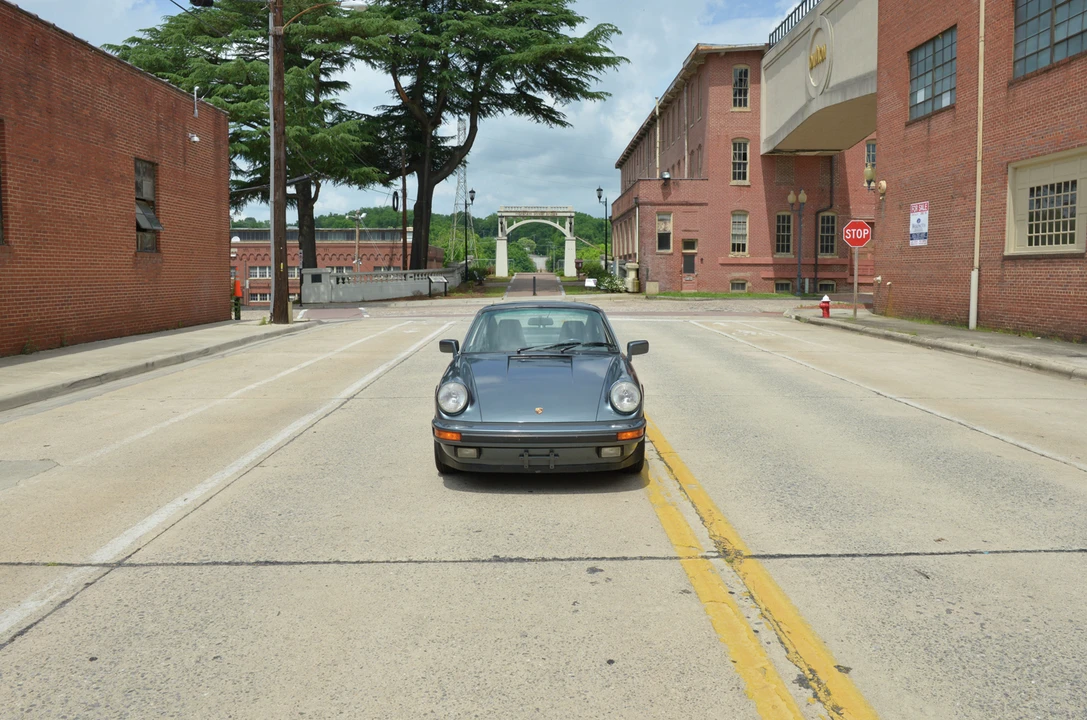 1987 Porsche 911 Carrera 3.2 - Image 19 of 31