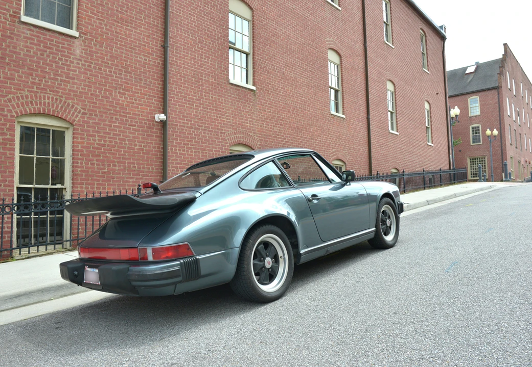 1987 Porsche 911 Carrera 3.2 - Image 9 of 31