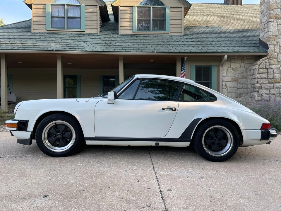 1987 Porsche 911 Carrera 3.2 - Image 9 of 23