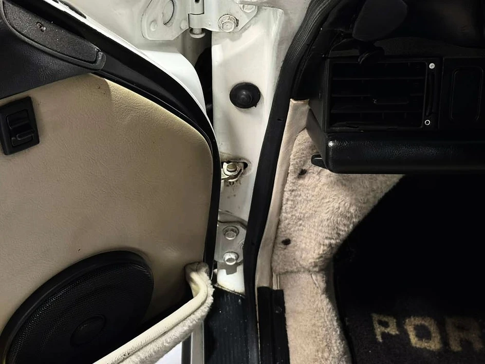 1987 Porsche 911 Carrera 3.2 - Image 11 of 20