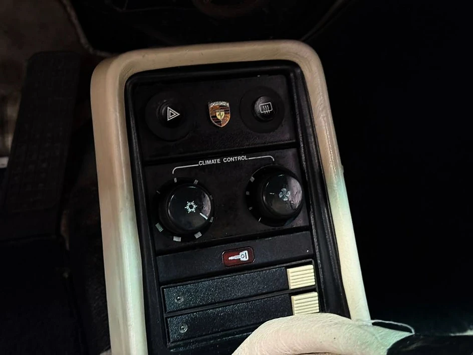 1987 Porsche 911 Carrera 3.2 - Image 9 of 20