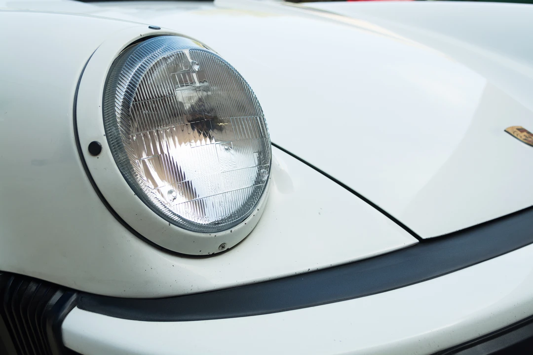 1987 Porsche 911 Carrera 3.2 - Image 18 of 31