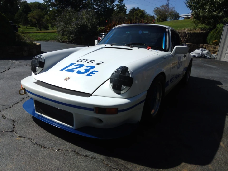 1987 Porsche 911 Carrera 3.2 - Image 2 of 31