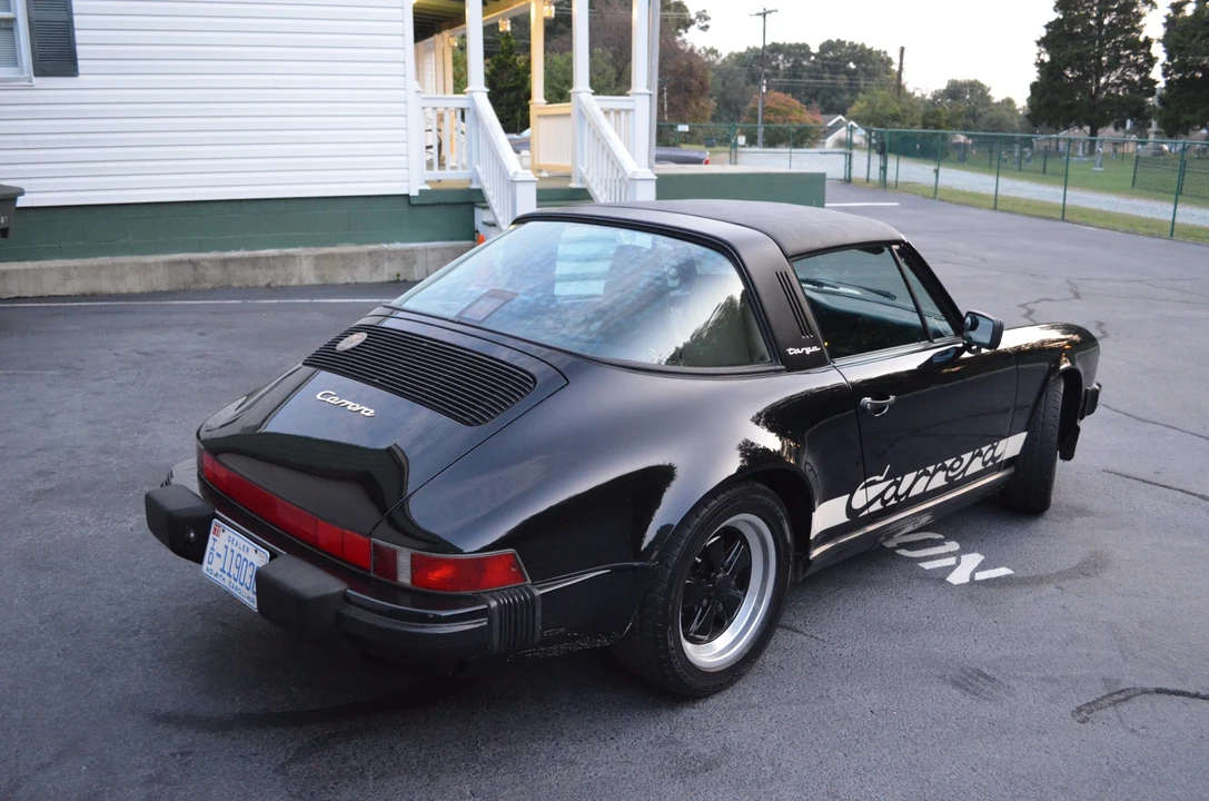 1987 Porsche 911 Carrera 3.2 - Image 27 of 31