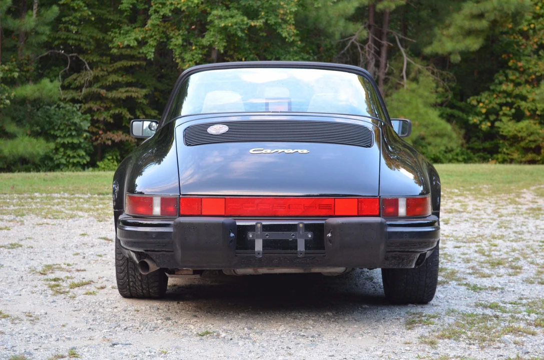 1987 Porsche 911 Carrera 3.2 - Image 11 of 31