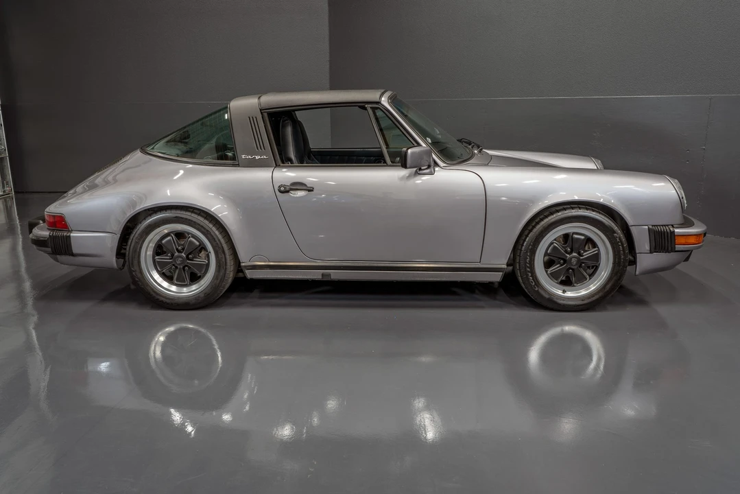 1987 Porsche 911 Carrera 3.2 - Image 24 of 31