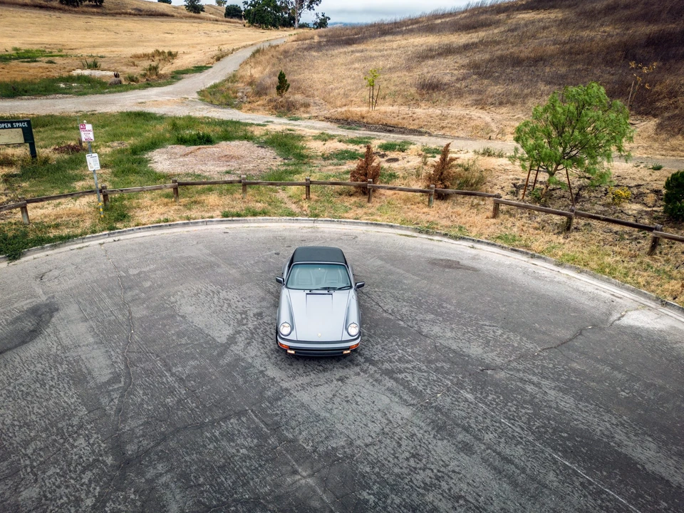 1987 Porsche 911 Carrera 3.2 - Image 8 of 31
