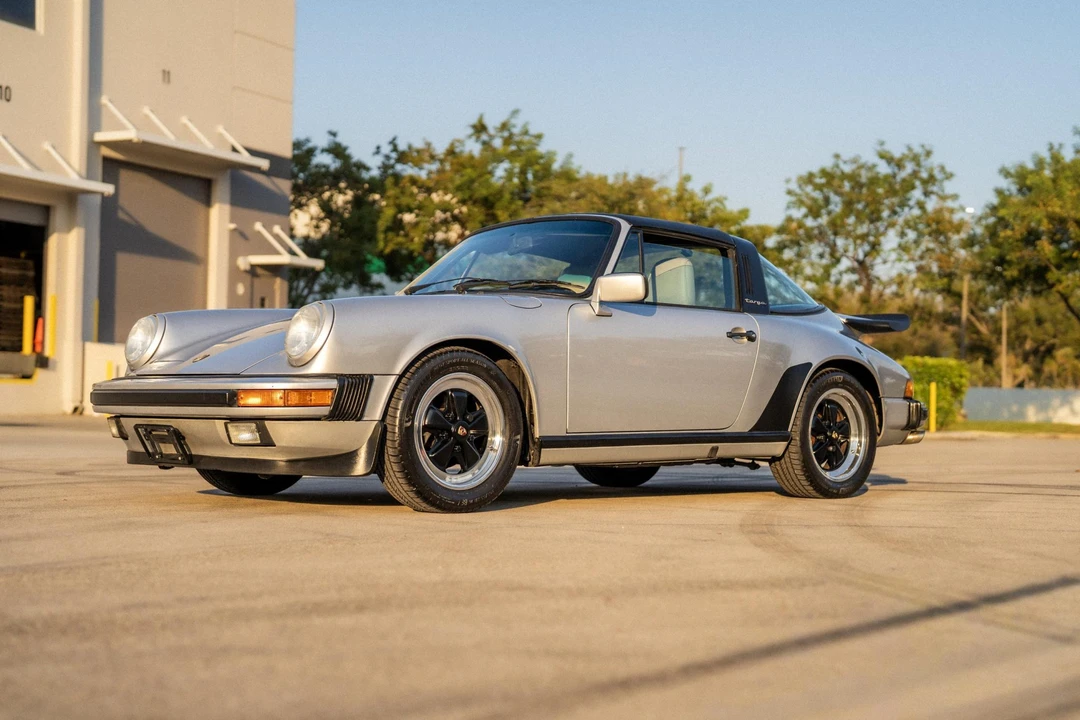 1987 Porsche 911 Carrera 3.2 - Image 2 of 31