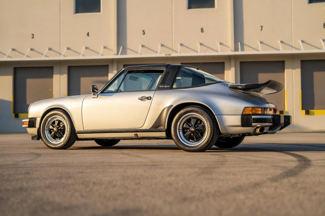 1987 Porsche 911 Carrera 3.2 - Image 4 of 31