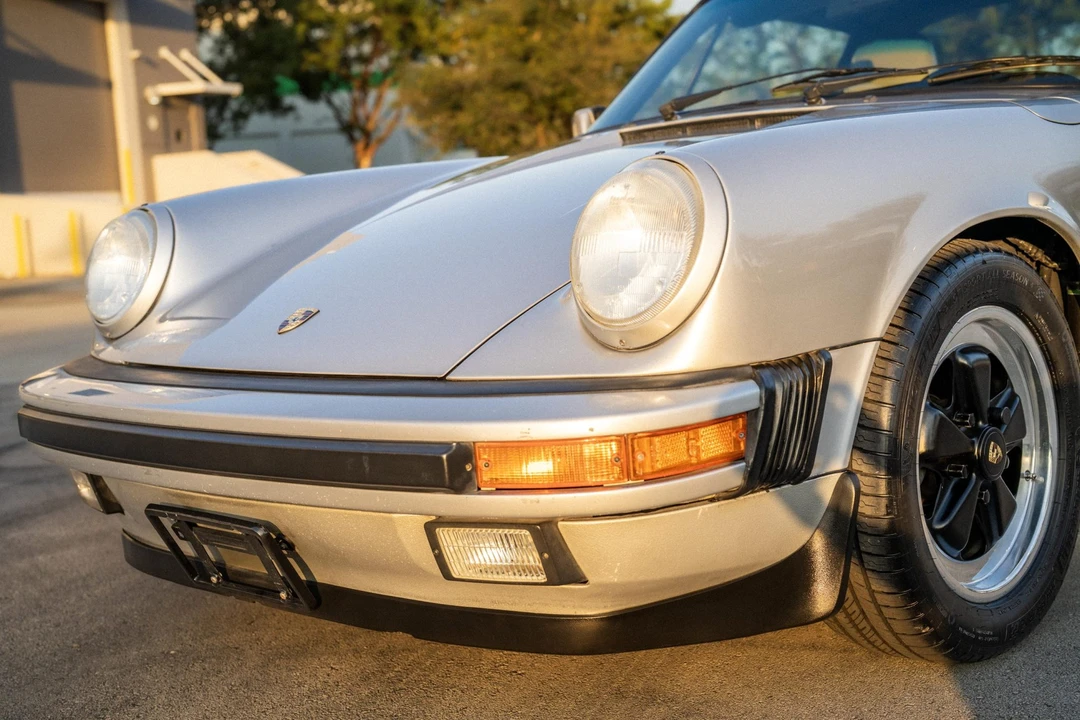 1987 Porsche 911 Carrera 3.2 - Image 15 of 31